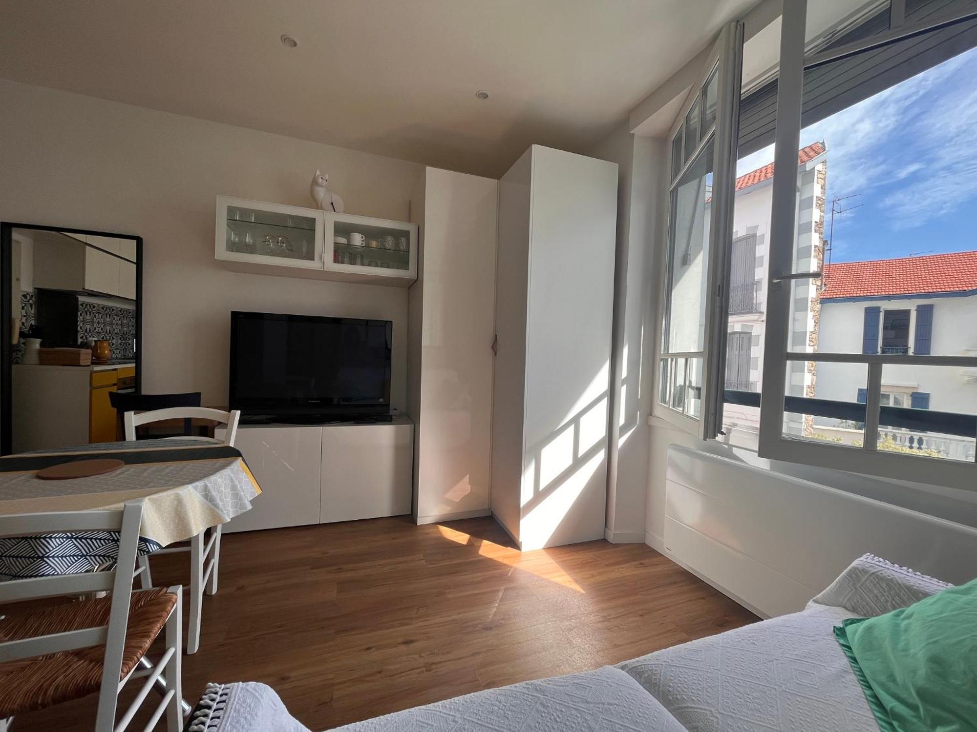 Appartement Lumineux 1 Chambre Au Coeur De Saint-Jean-De-Luz, Proche Plage Et Halles - Fr-1-239-890 Esterno foto
