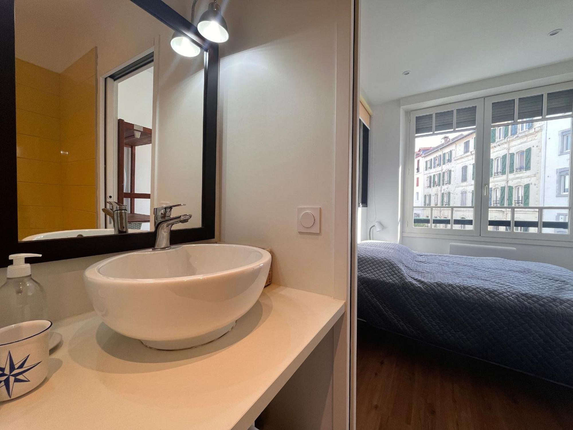 Appartement Lumineux 1 Chambre Au Coeur De Saint-Jean-De-Luz, Proche Plage Et Halles - Fr-1-239-890 Esterno foto