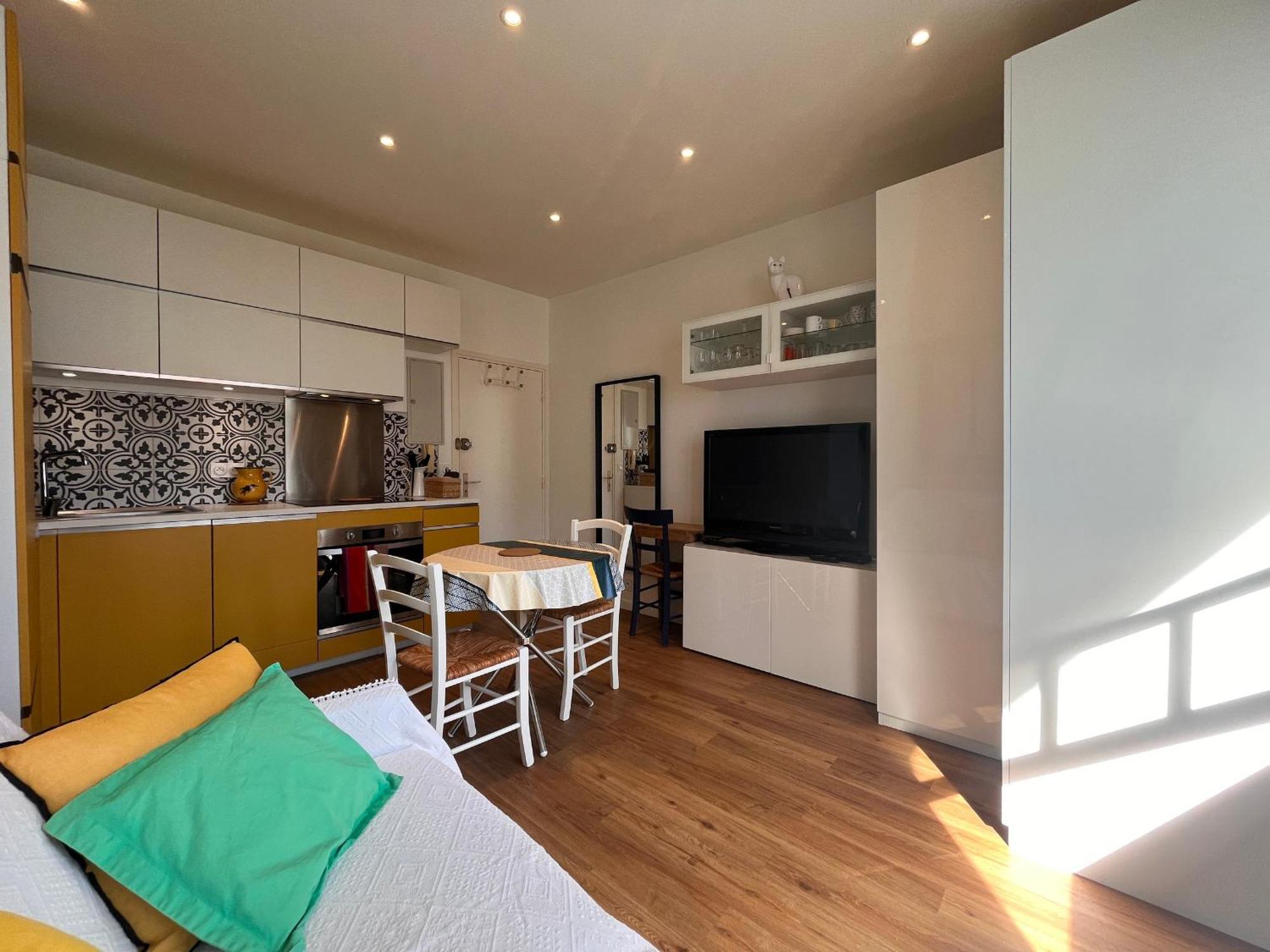 Appartement Lumineux 1 Chambre Au Coeur De Saint-Jean-De-Luz, Proche Plage Et Halles - Fr-1-239-890 Esterno foto